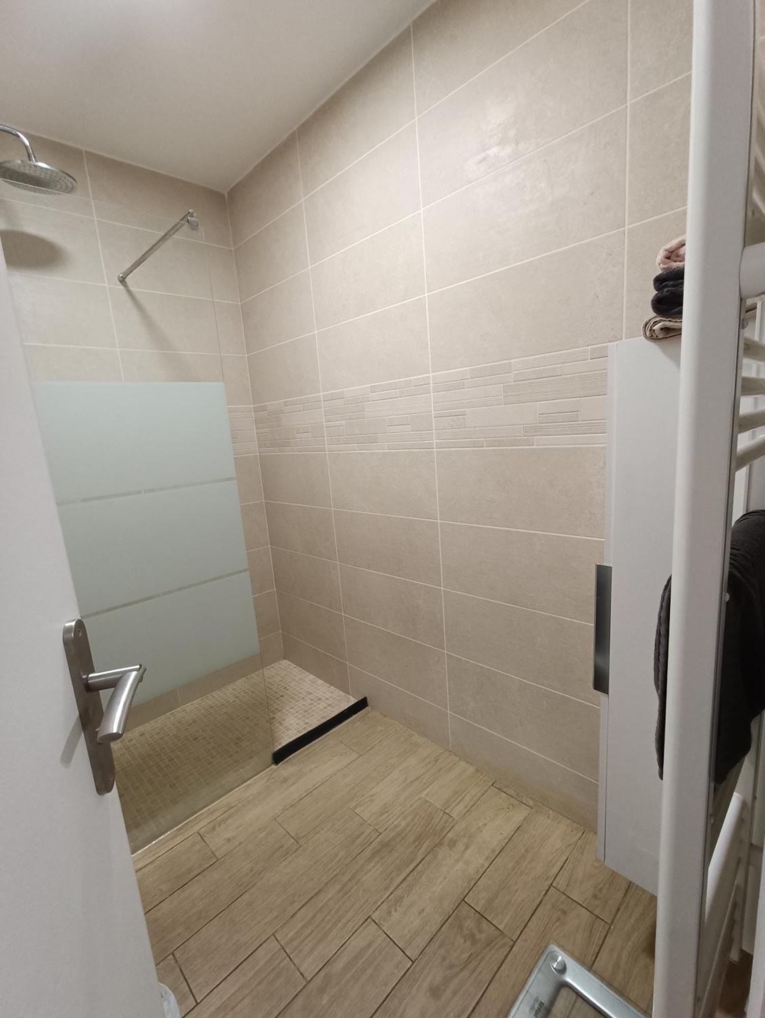 Appartements Et Studio Renoves En 2022, Intra Muros Avignon Extérieur photo
