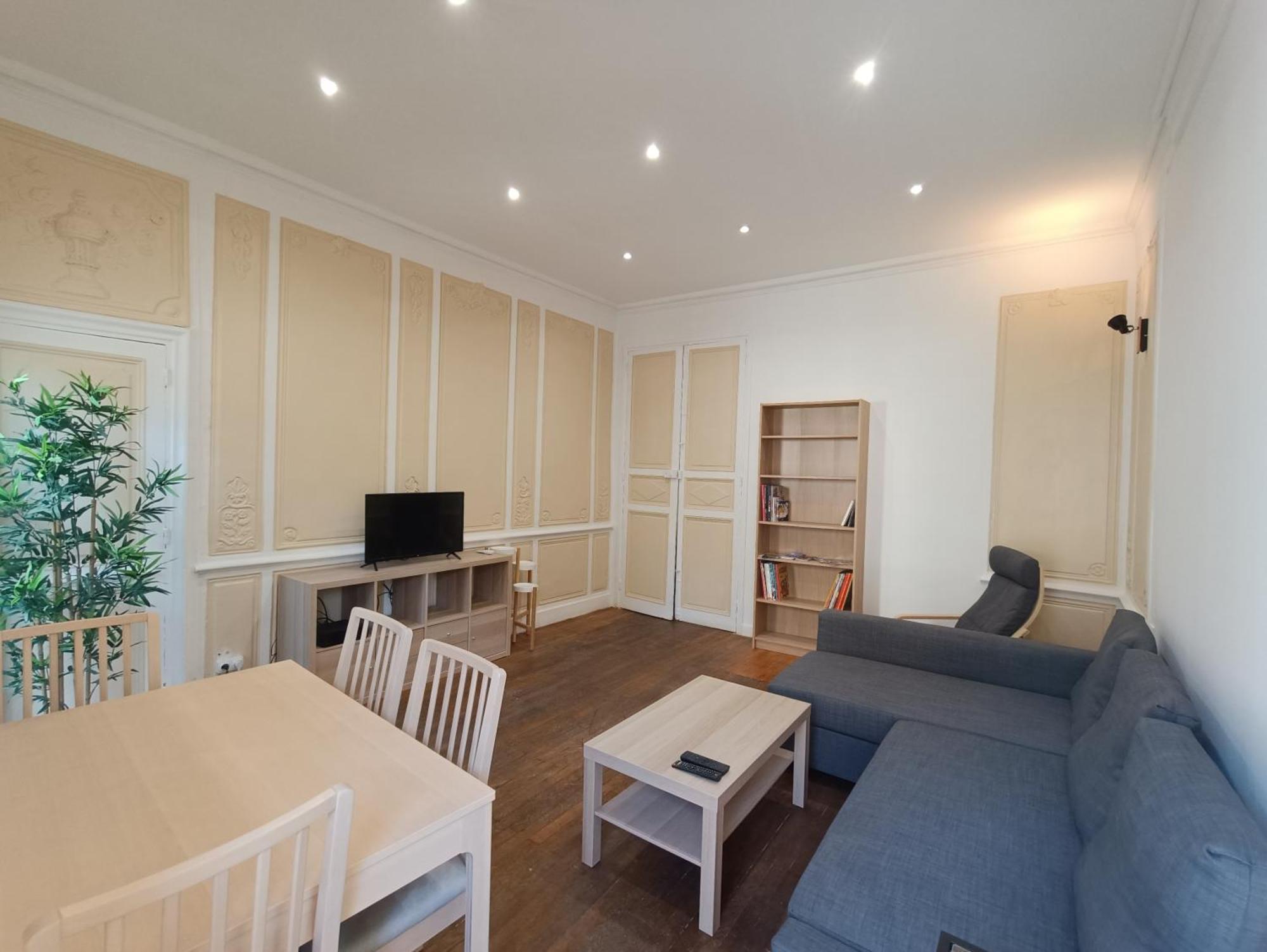 Appartements Et Studio Renoves En 2022, Intra Muros Avignon Extérieur photo